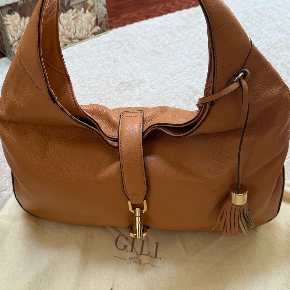 G.I.L.I. Tan Hobo Bag with Slouchy Design and Gold Hardware